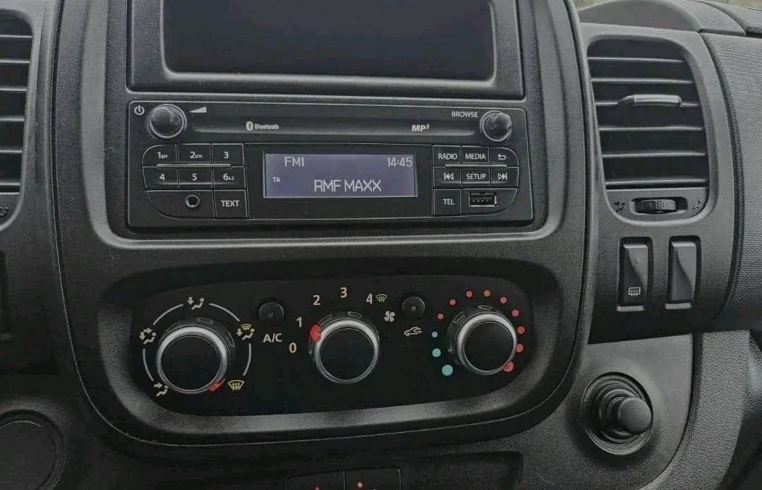 Renault Trafic 2.0 DCI 2019 9 places – Image 7