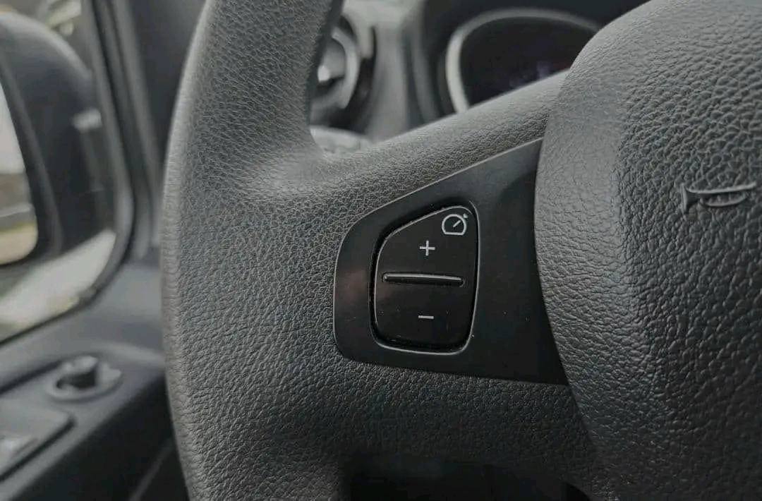 Renault Trafic 2.0 DCI 2019 9 places – Image 8