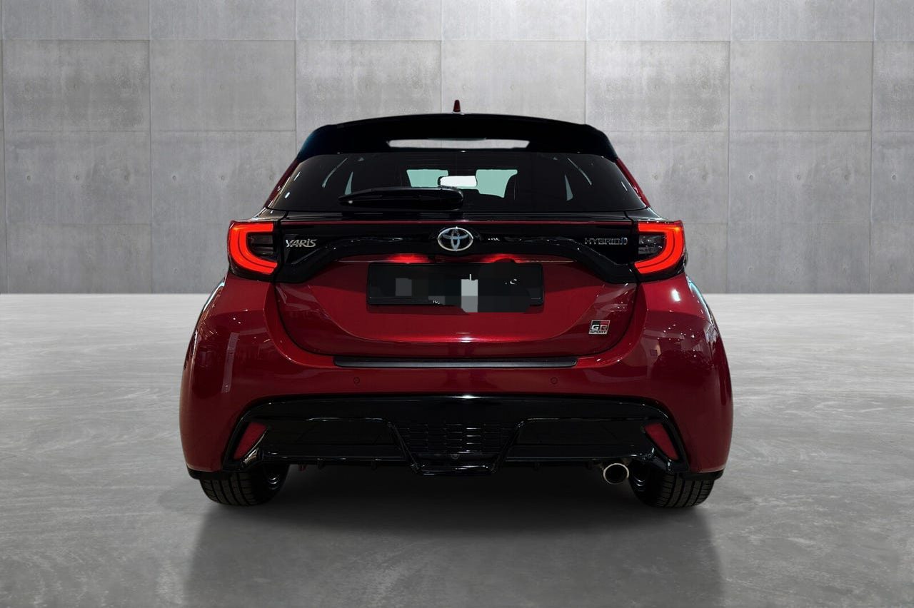 Toyota Yaris 1.5 Hybrid GR Sport 2022 – Image 6