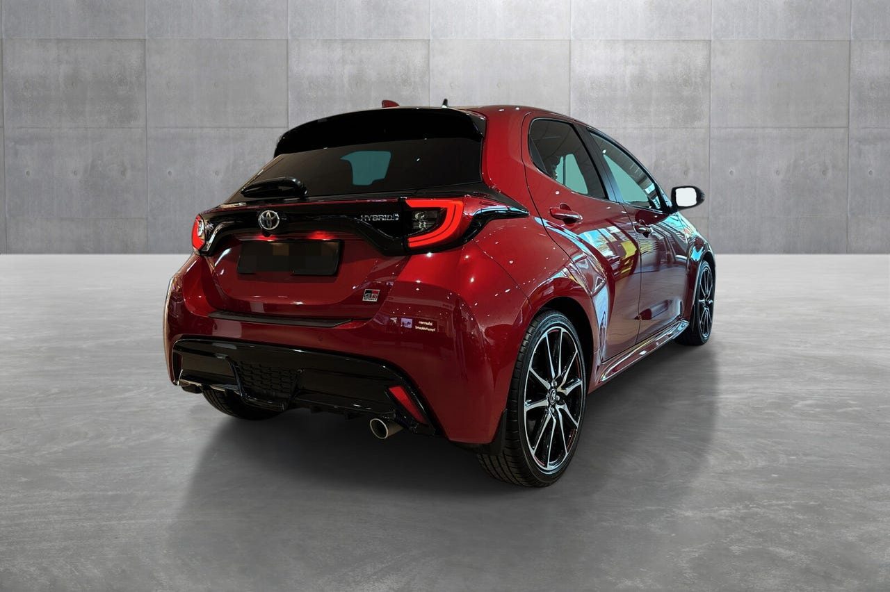 Toyota Yaris 1.5 Hybrid GR Sport 2022 – Image 3