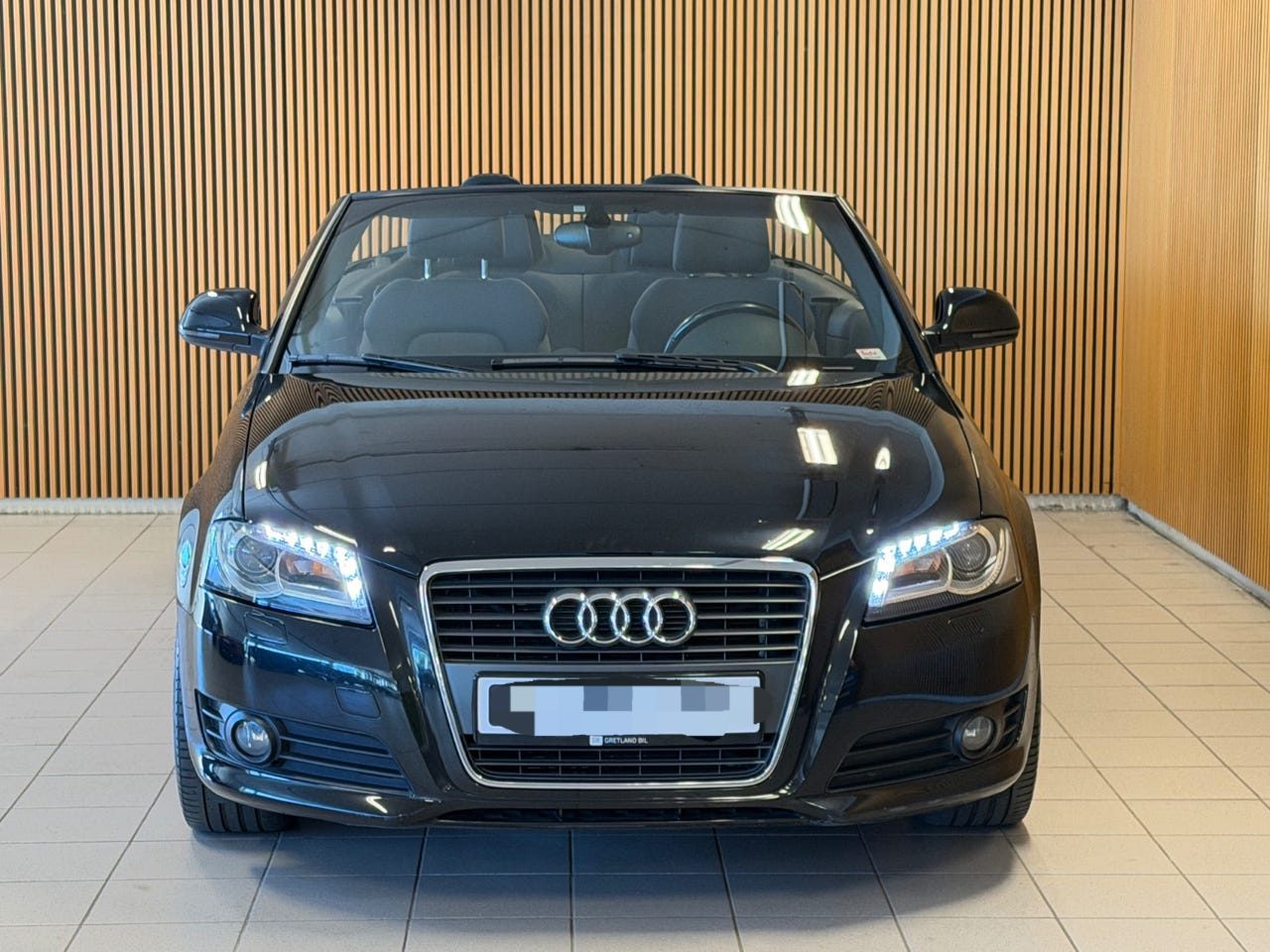 Audi A3 Cabriolet 1.6 TDI 2010 – Image 2