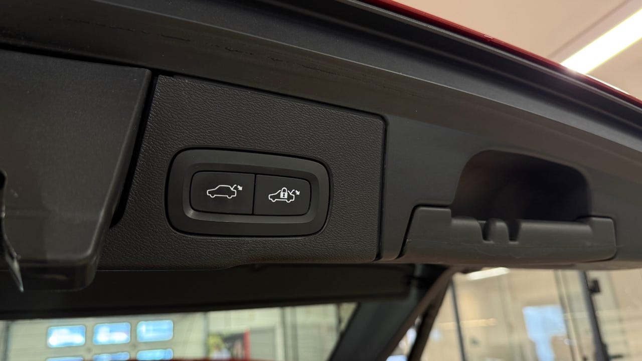 Volvo XC60 D4 AWD Inscription 2019 – Image 23