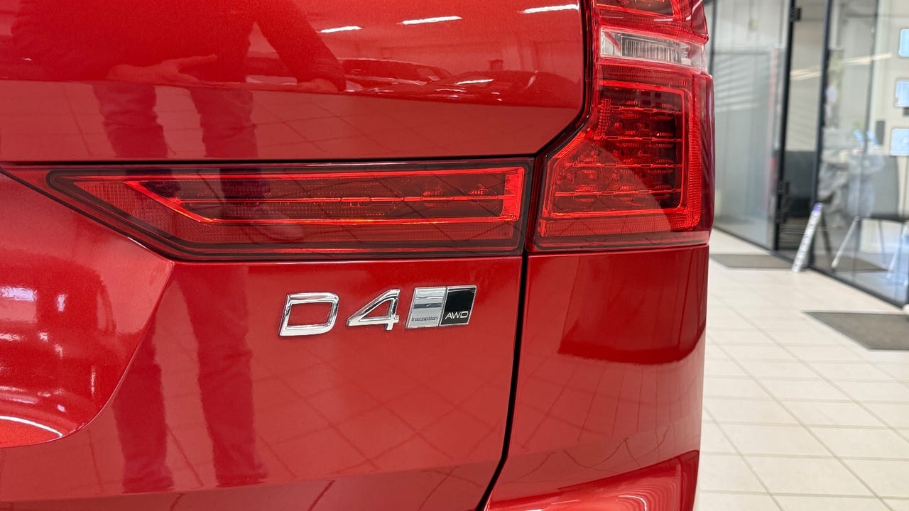 Volvo XC60 D4 AWD Inscription 2019 – Image 13