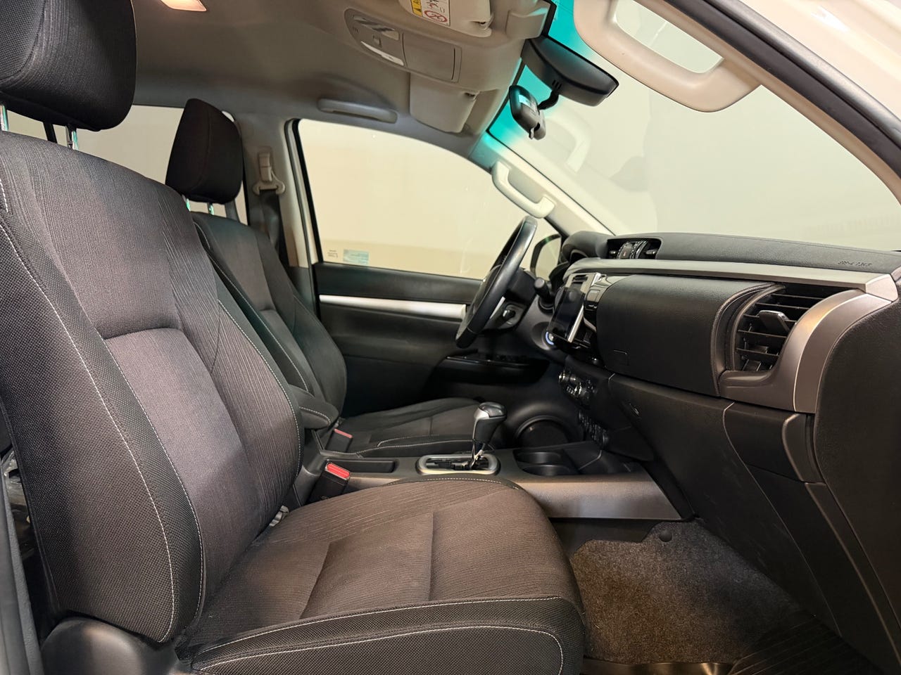 Toyota Hilux 2.4 D-4D 2017 | Πώληση στην Ελλάδα – Image 14