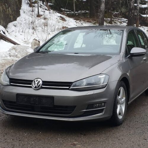 Μοντέλο Volkswagen Golf προς πώληση στα 4.000 € 