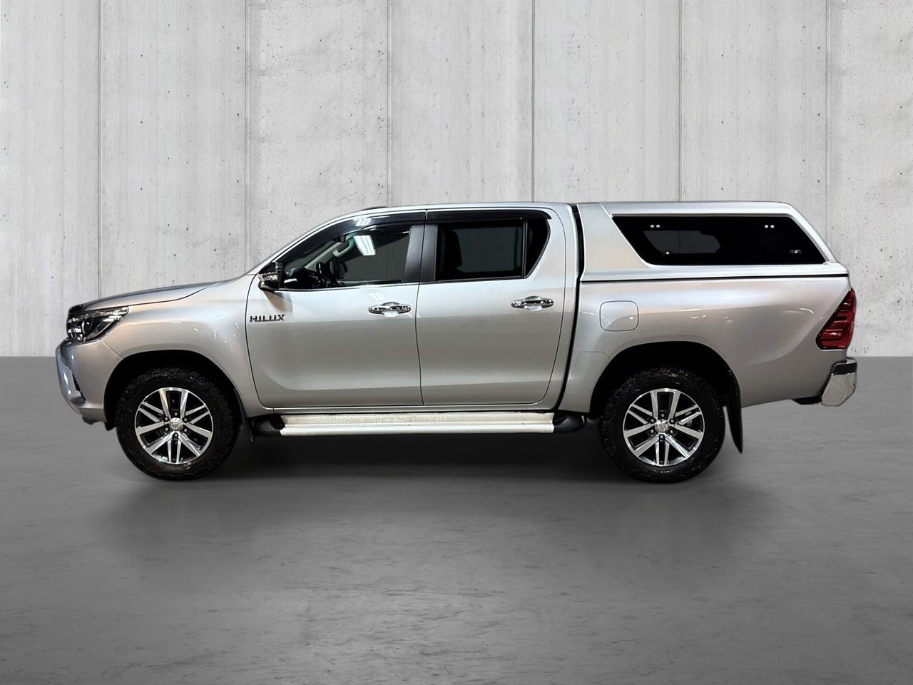 Toyota Hilux SR+ 2.4 D-4D 2016 προς Πώληση | 4x4 – Image 10