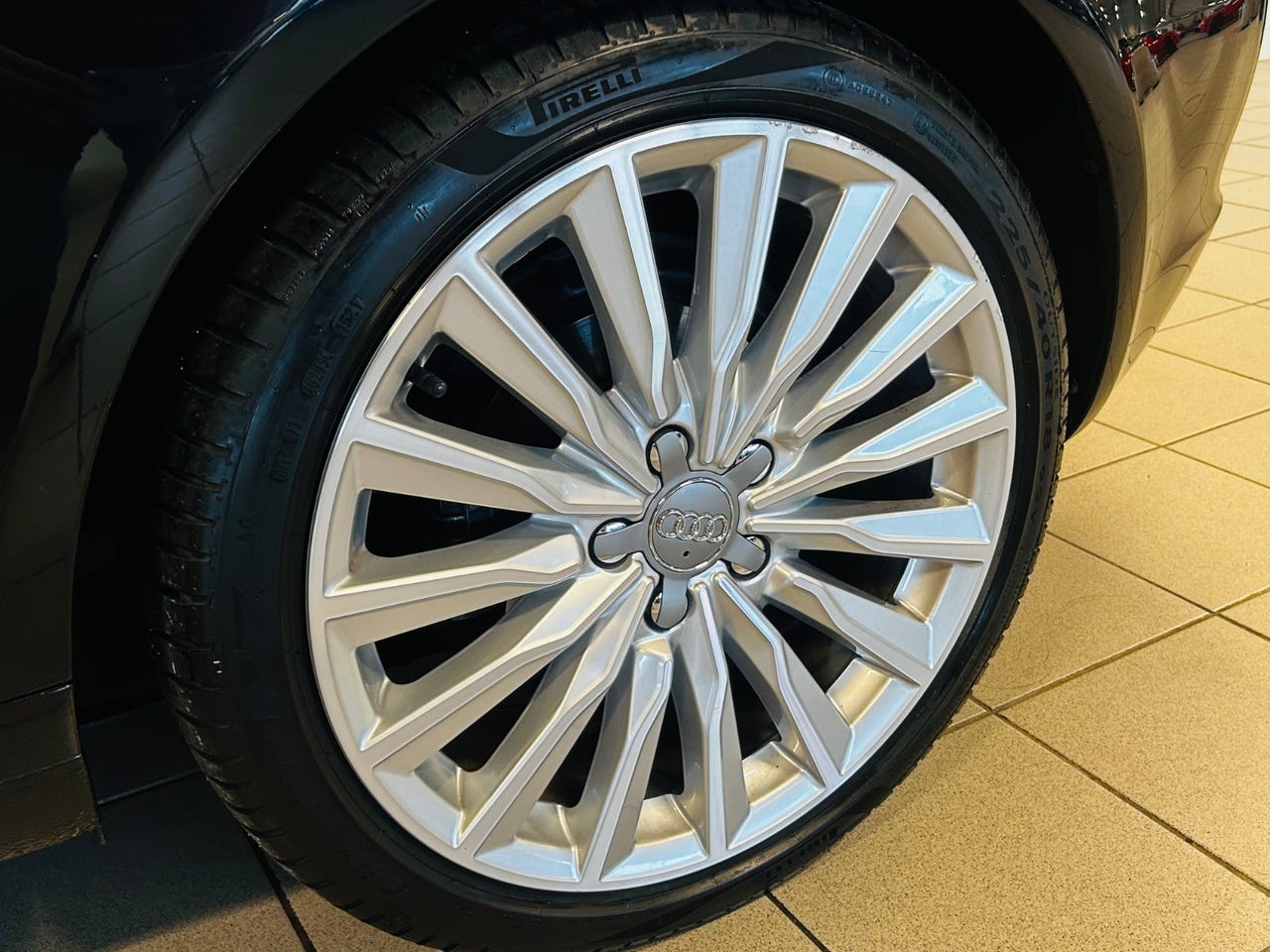 Audi A3 Cabriolet 1.6 TDI 2010 – Image 16