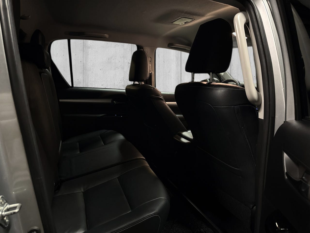 Toyota Hilux SR+ 2.4 D-4D 2016 προς Πώληση | 4x4 – Image 24