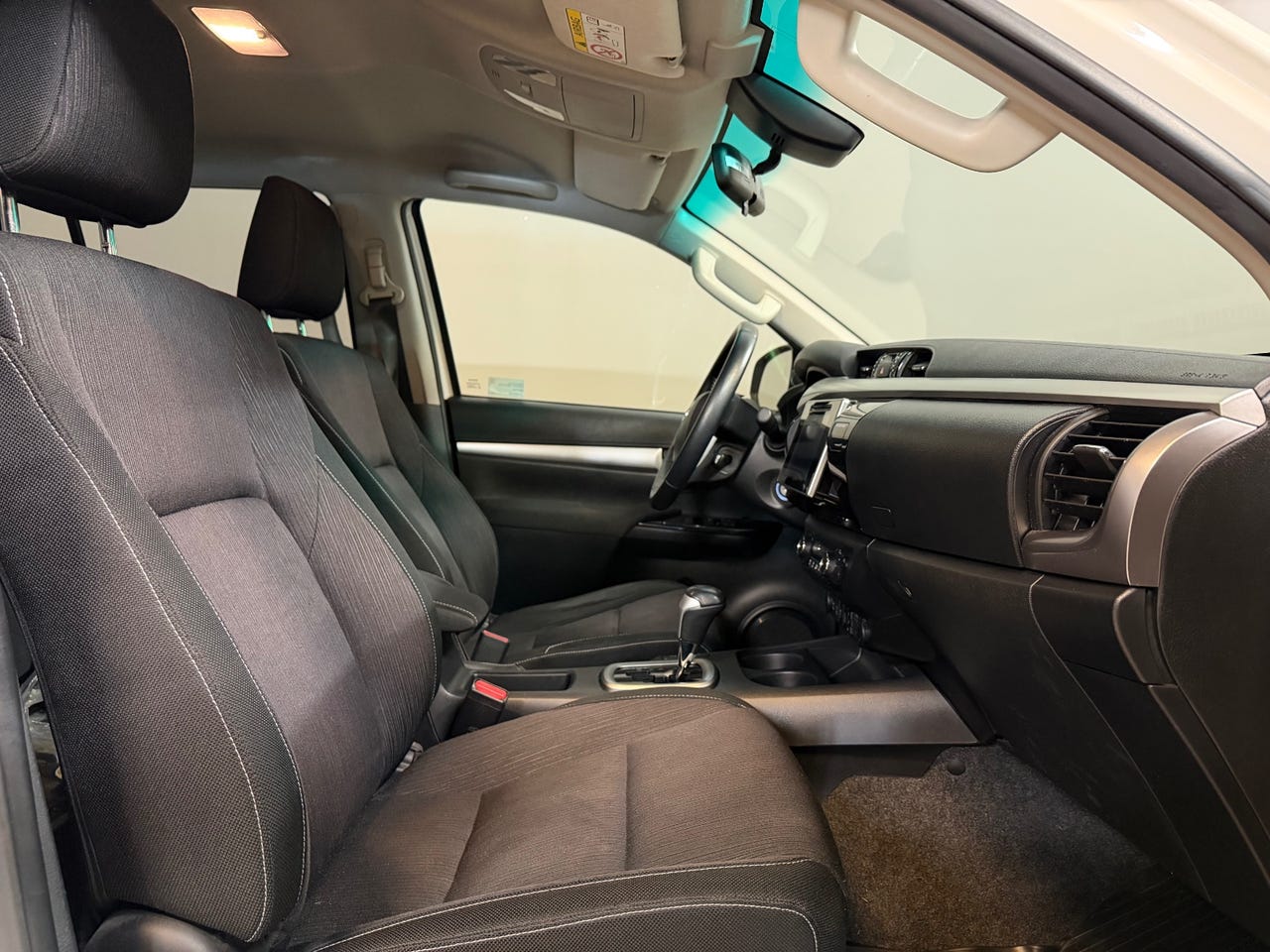 Toyota Hilux 2.4 D-4D 2017 | Πώληση στην Ελλάδα – Image 30