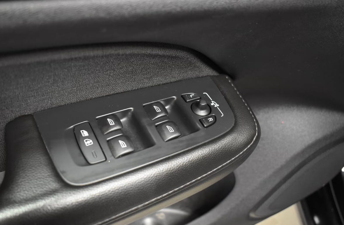 Volvo V60 στα 13.000 € – Image 9