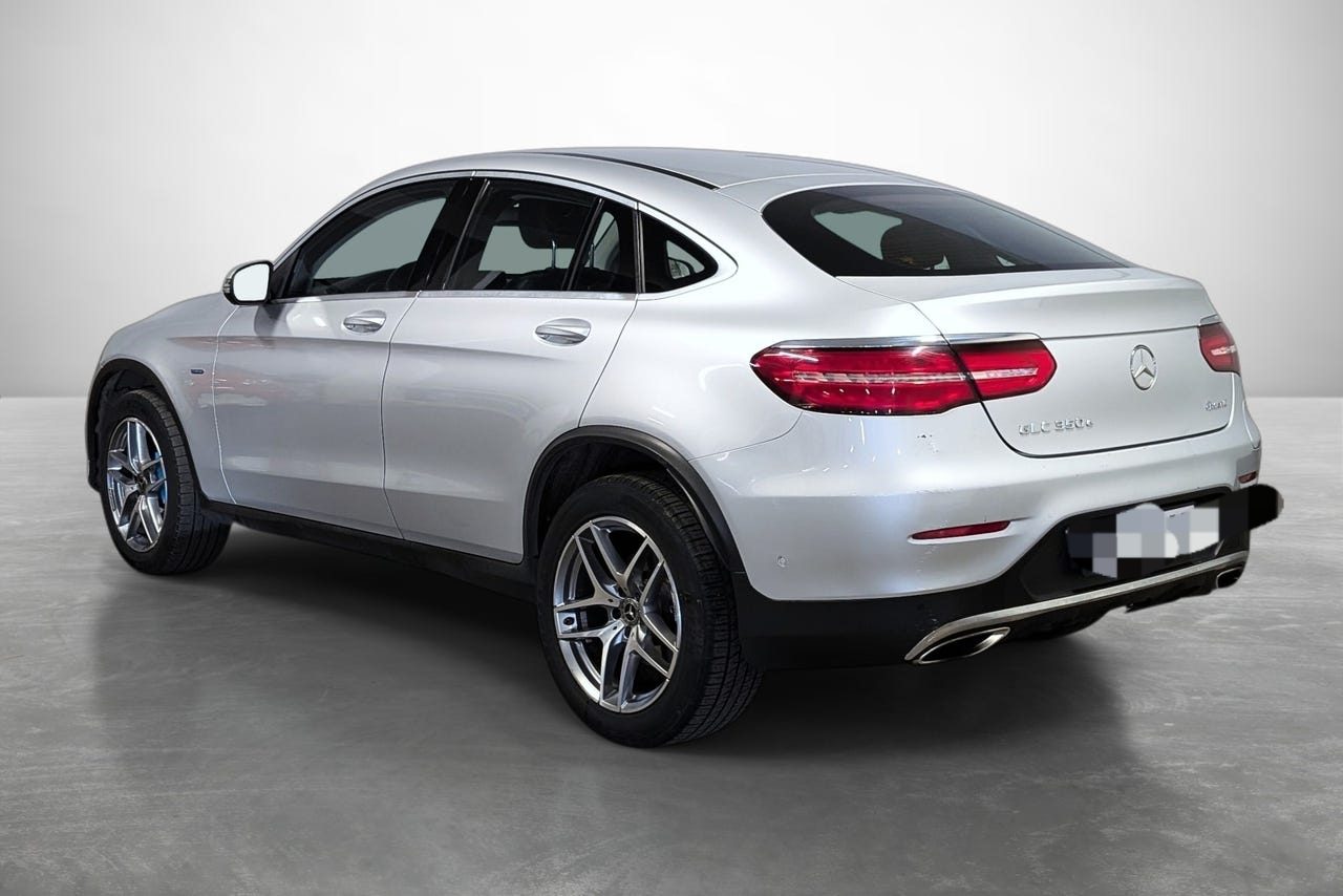 Mercedes-Benz GLC 350e 4MATIC Coupé AMG Line 2018 – Image 4