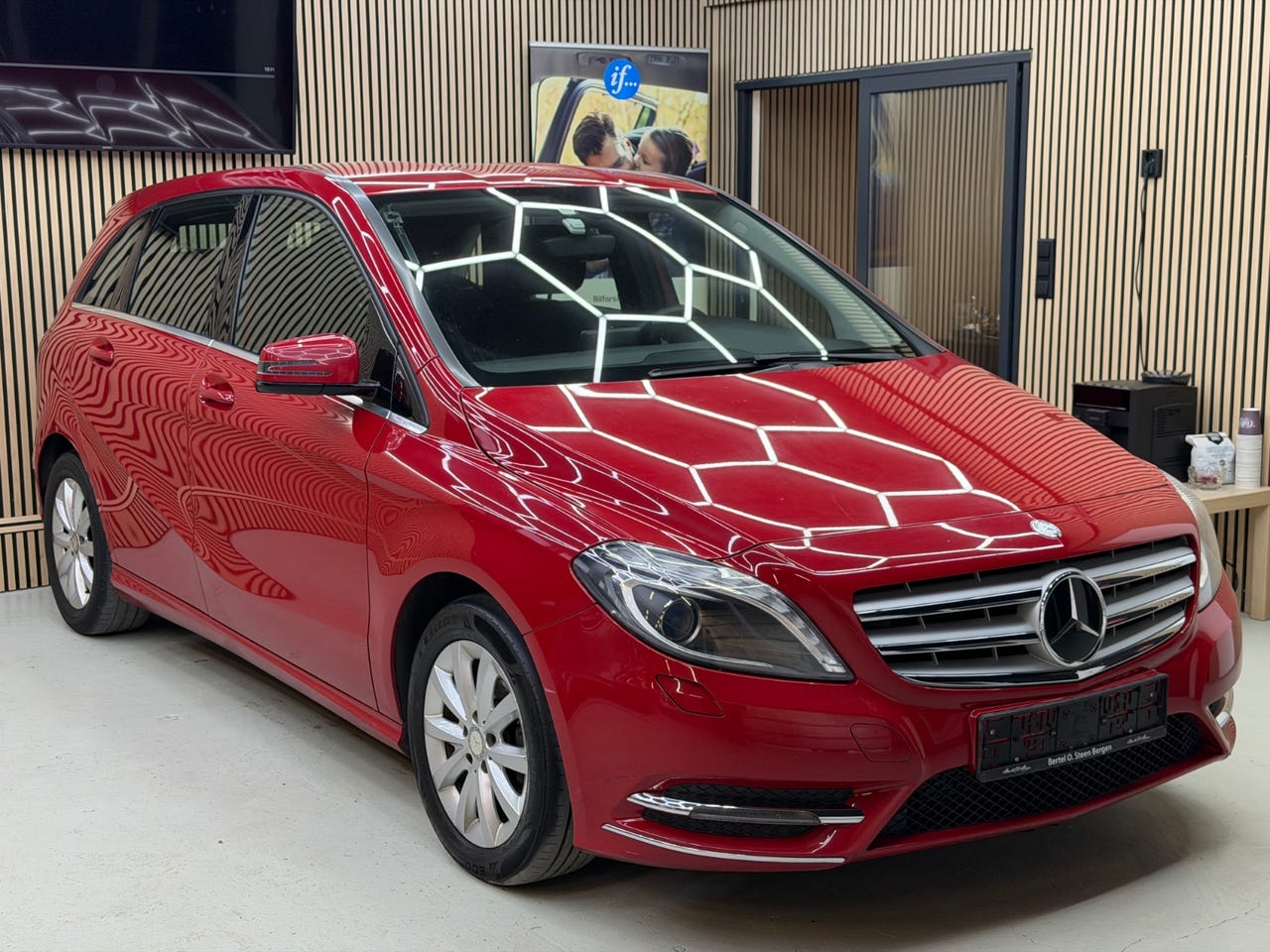 Mercedes-Benz B 180 CDI Automatic 2013 – Image 2
