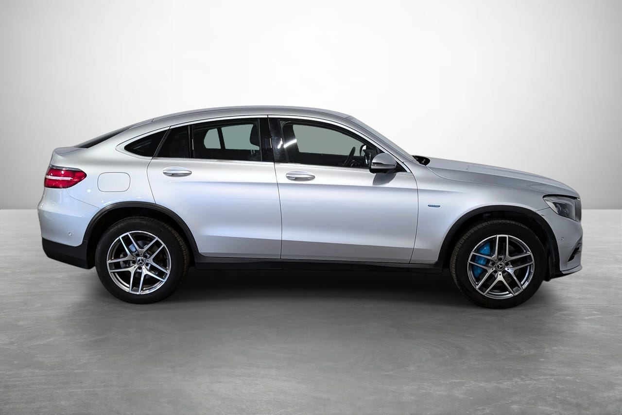 Mercedes-Benz GLC 350e 4MATIC Coupé AMG Line 2018 – Image 6