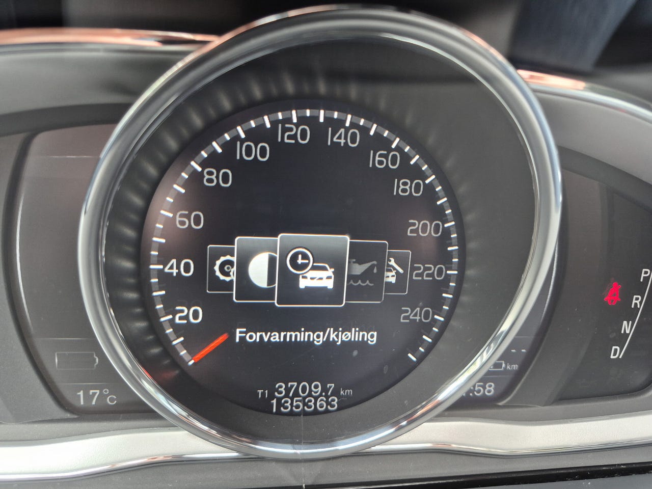 Volvo V60 στα 9.000 € – Image 39
