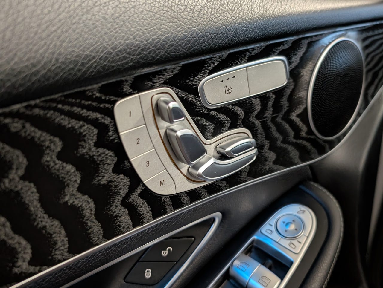 Mercedes-Benz GLC 350e 4MATIC Coupé AMG Line 2018 – Image 16