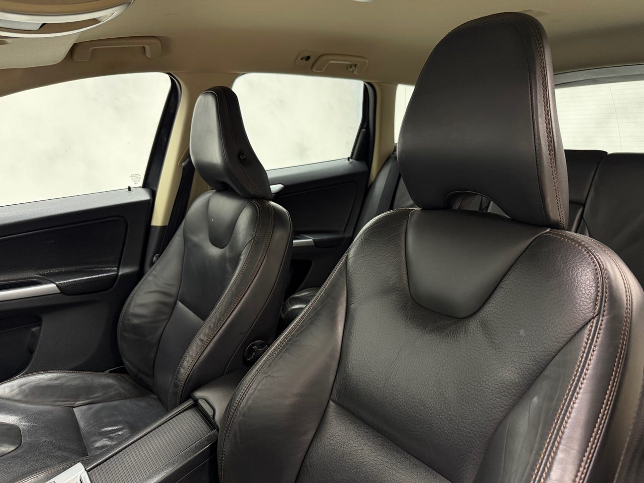 Volvo XC60 στα 6.000 € – Image 13