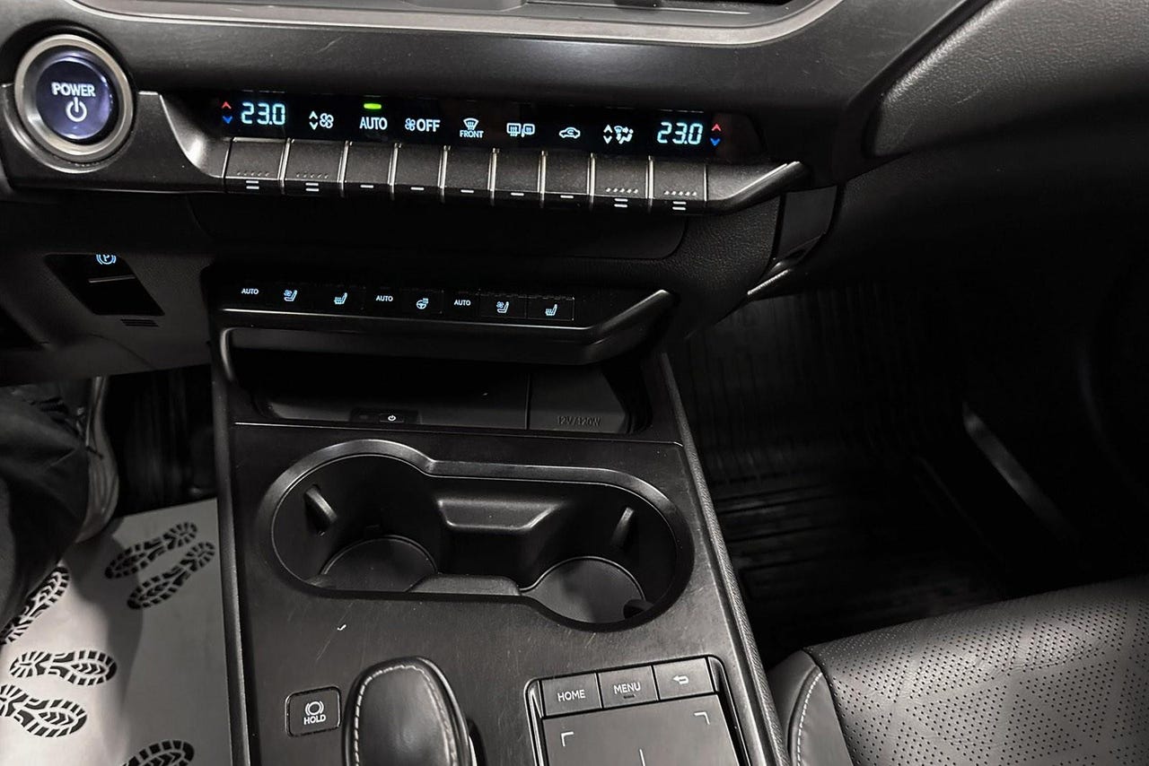 Lexus 10 000 € – Image 11