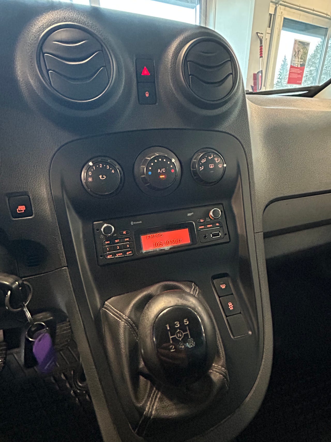 Mercedes-Benz Citan 109 CDI 2015 προς Πώληση στην Ελλάδα | Επαγγελματικό Van Diesel – Image 19