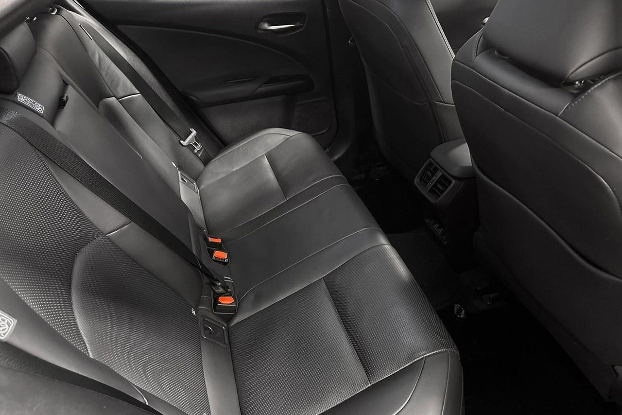 Lexus 10 000 € – Image 13