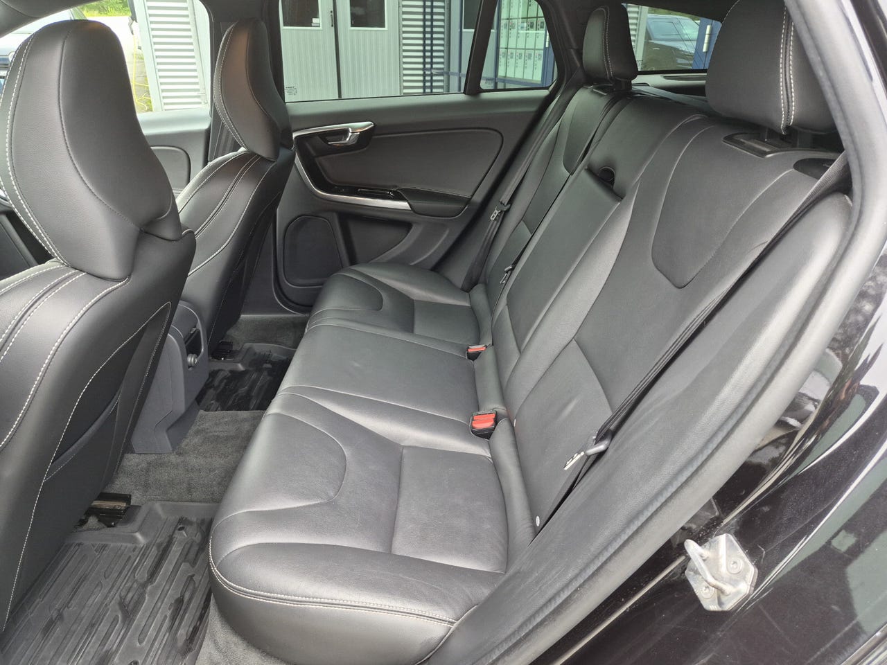 Volvo V60 στα 9.000 € – Image 44