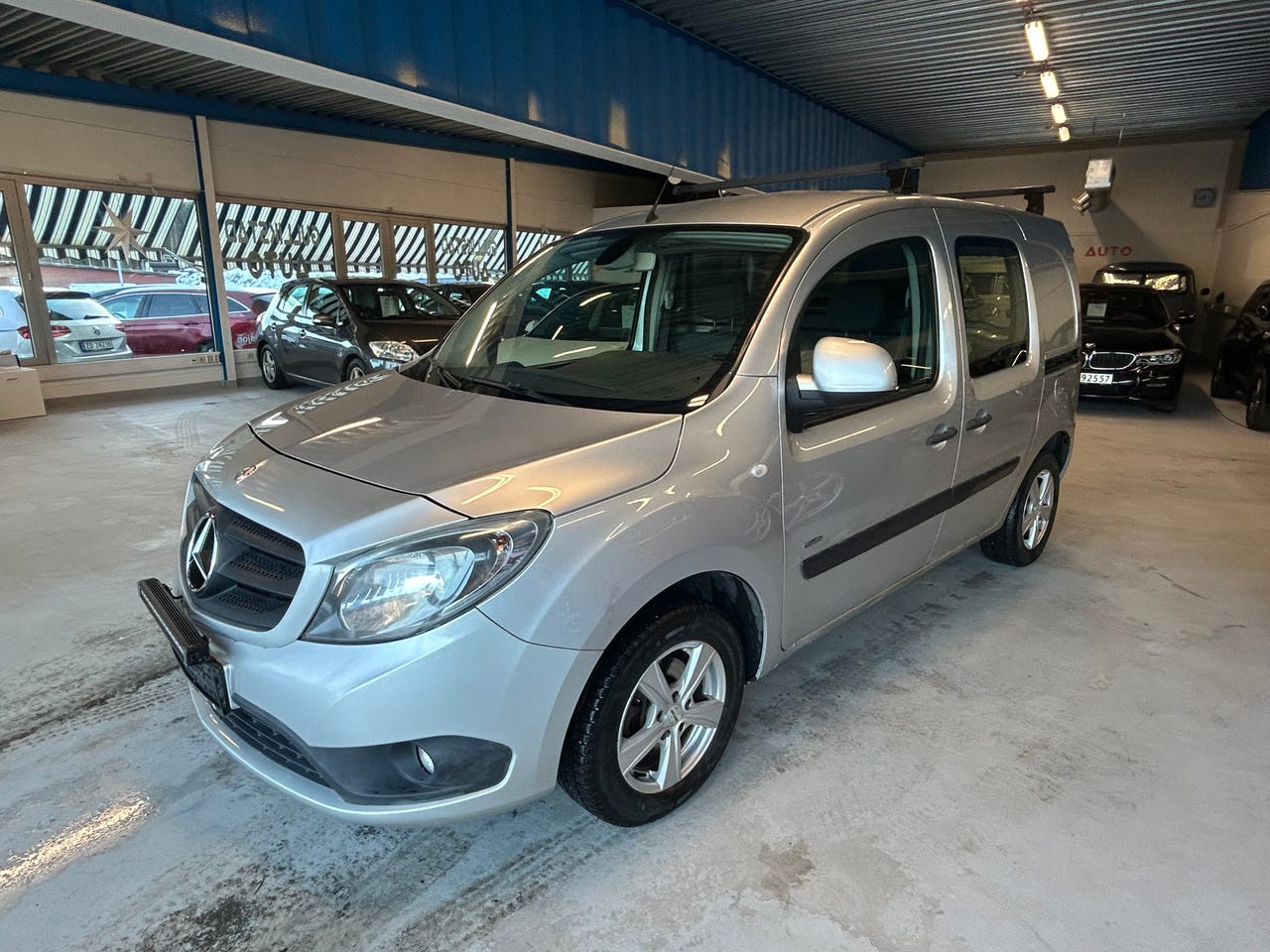 Mercedes-Benz Citan 109 CDI 2015 προς Πώληση στην Ελλάδα | Επαγγελματικό Van Diesel – Image 2