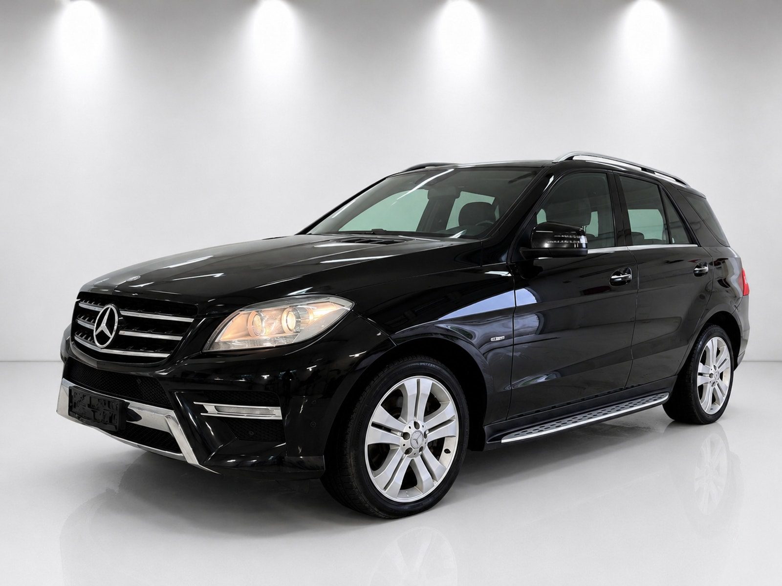 Mercedes-Benz ML250 BlueTEC 4MATIC AMG 2012 προς Πώληση στην Ελλάδα | Premium SUV 204 hp – Image 3