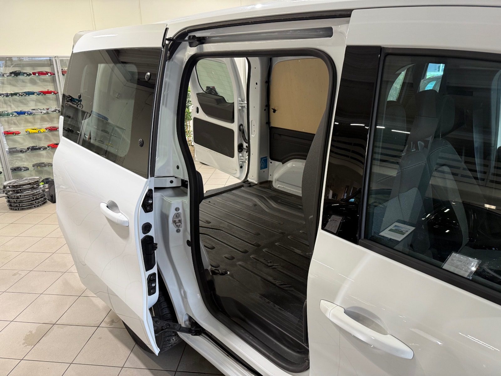 Mercedes-Benz Citan 110 CDI 2022 προς Πώληση στην Ελλάδα | Επαγγελματικό Van Diesel – Image 8