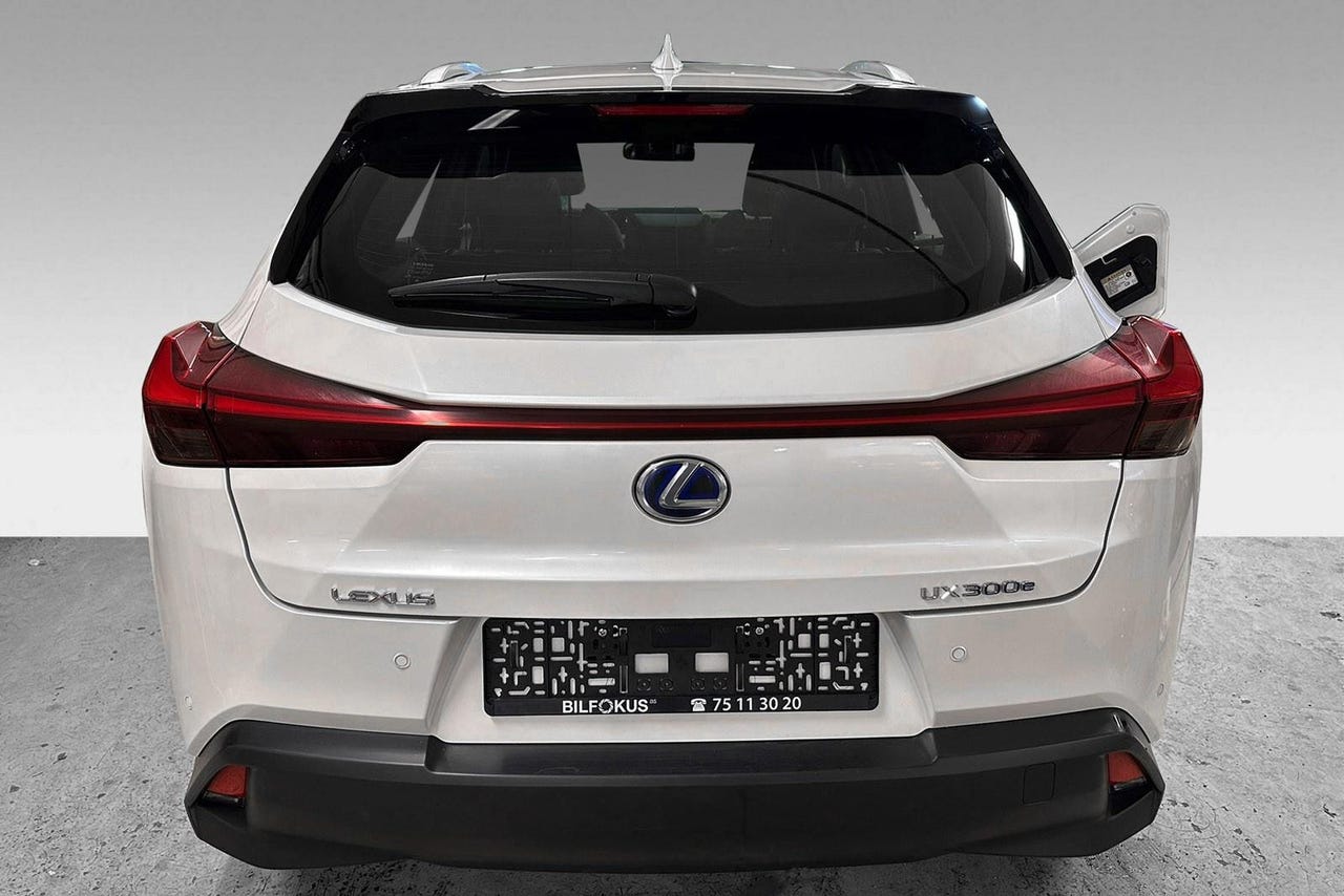 Lexus 10 000 € – Image 6