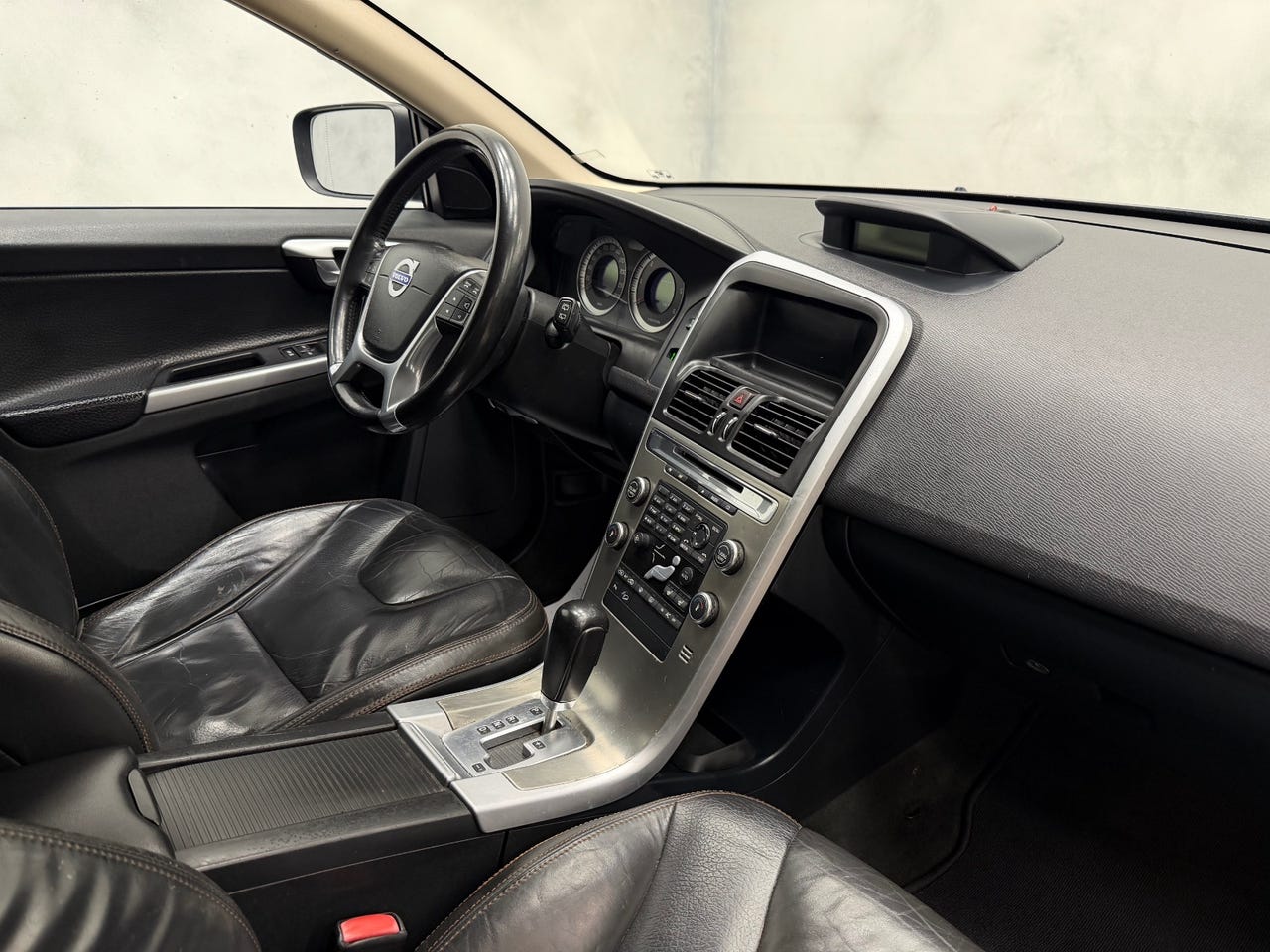 Volvo XC60 στα 6.000 € – Image 25