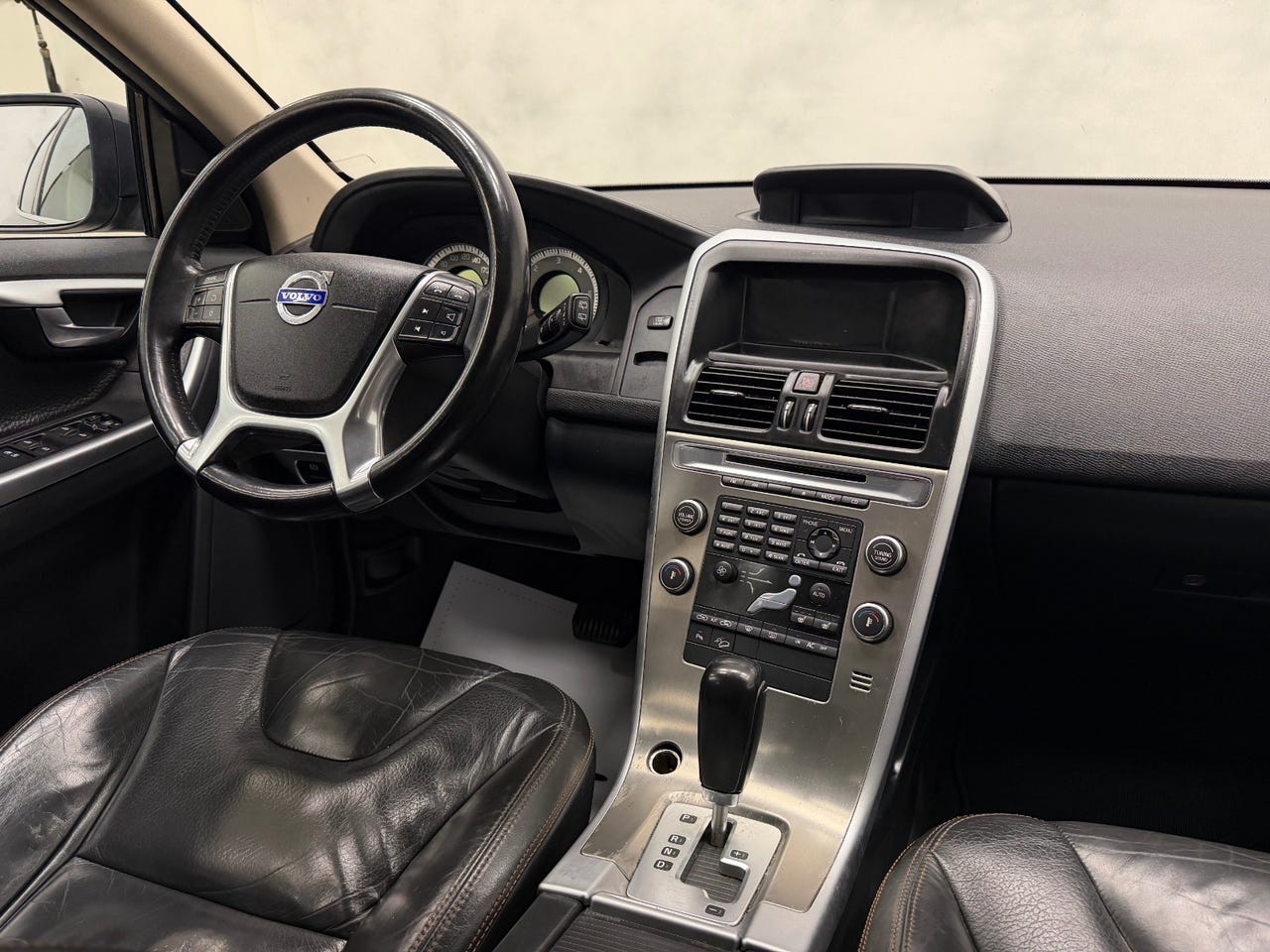 Volvo XC60 στα 6.000 € – Image 15