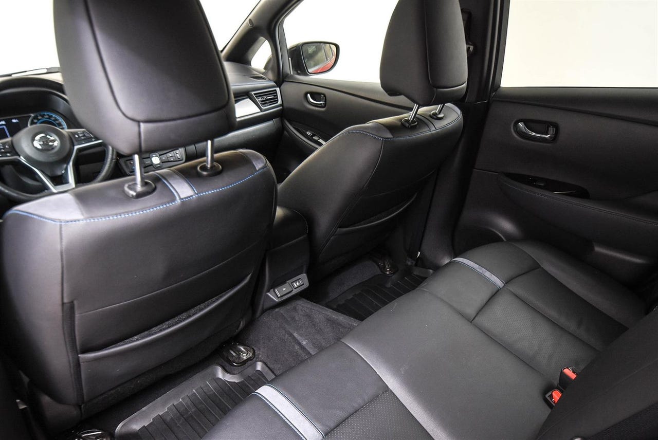 Nissan Leaf Tekna 40 kWh 2021 | Ηλεκτρικό Αυτοκίνητο με 360° Κάμερα και Δερμάτινα Καθίσματα – Image 11