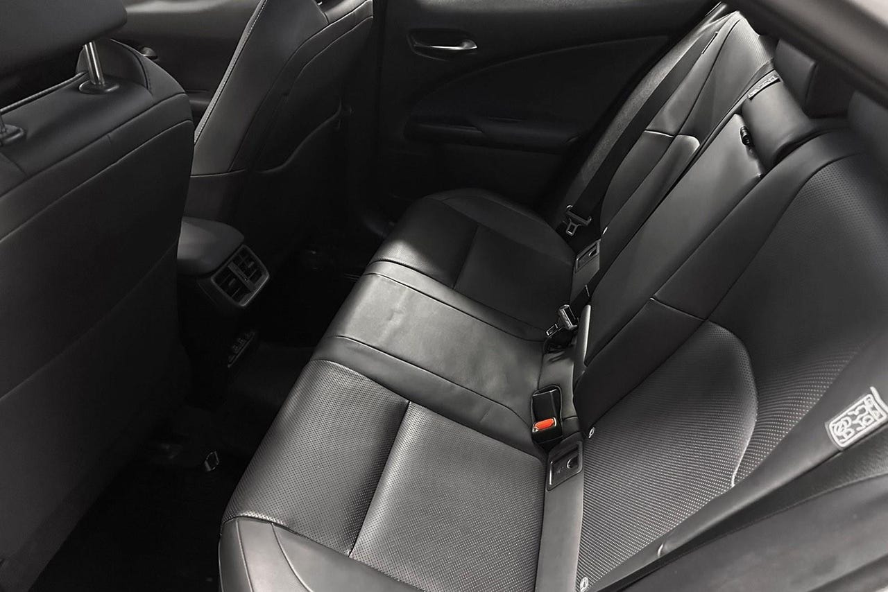 Lexus 10 000 € – Image 12