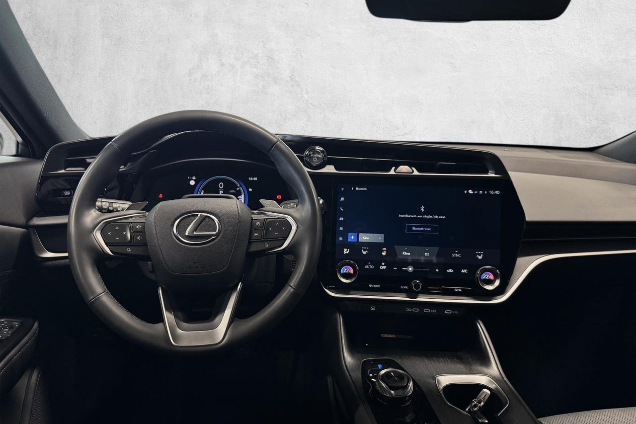 Lexus RZ300e por 16 000 € – Image 17
