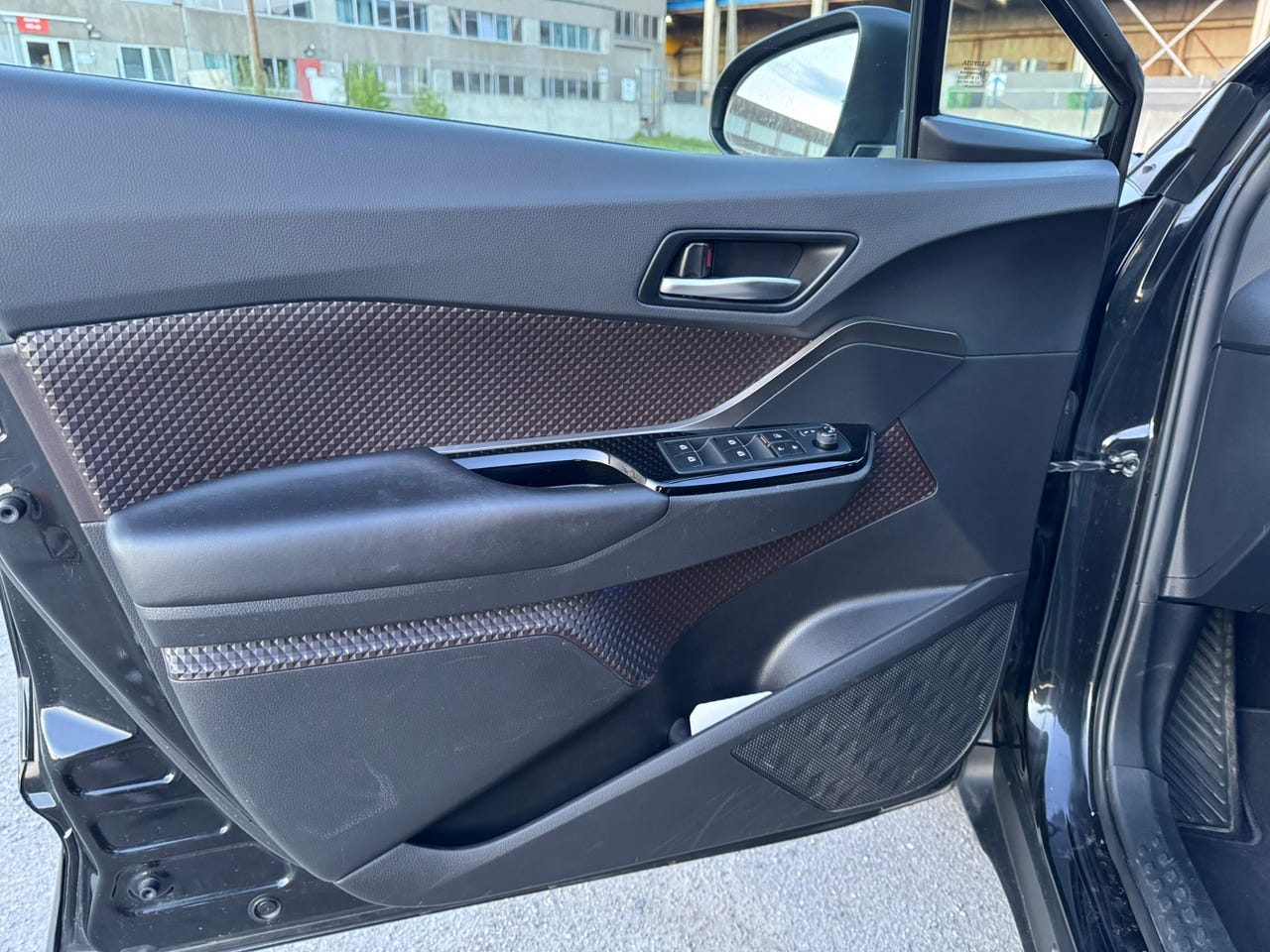 Toyota C-HR 1.8 Hybrid 2020 – Image 33