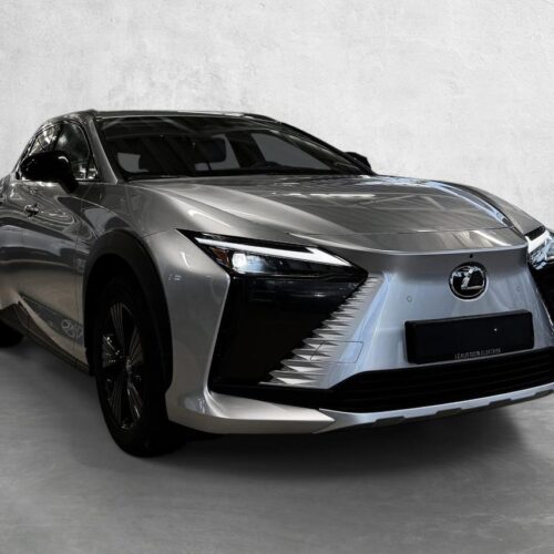 Lexus RZ300e por 16 000 € 