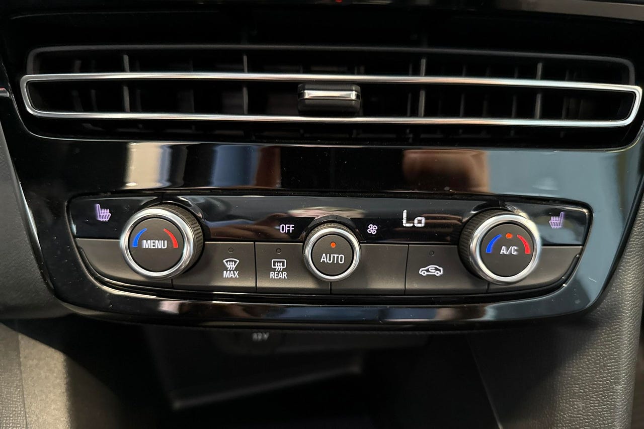 Opel Mokka-e 2022 – Image 16